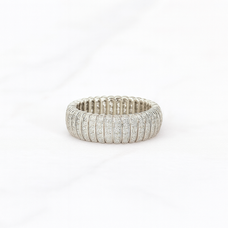 Lustre Line W Ring
