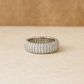 Lustre Line W Ring