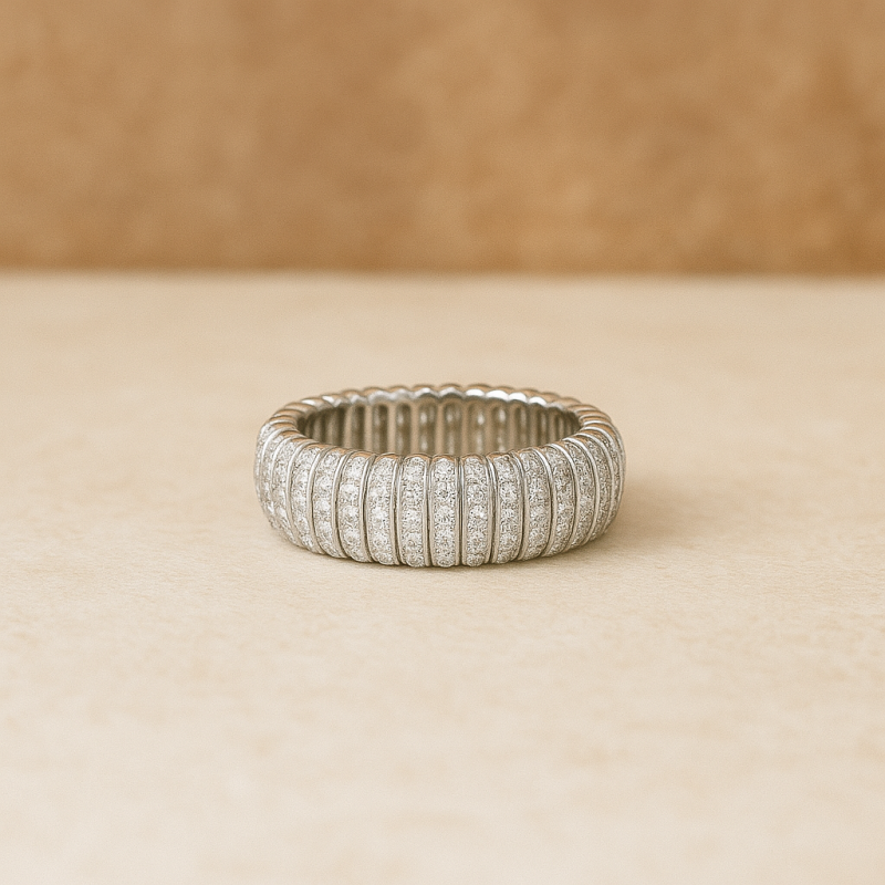 Lustre Line W Ring