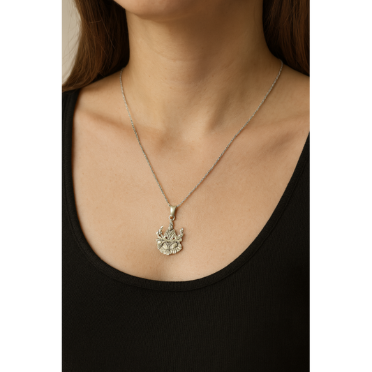 Veena Vibes Pendant
